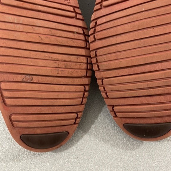 Cole Haan Oxford. Brown. Size 10.5. - Picture 15 of 16